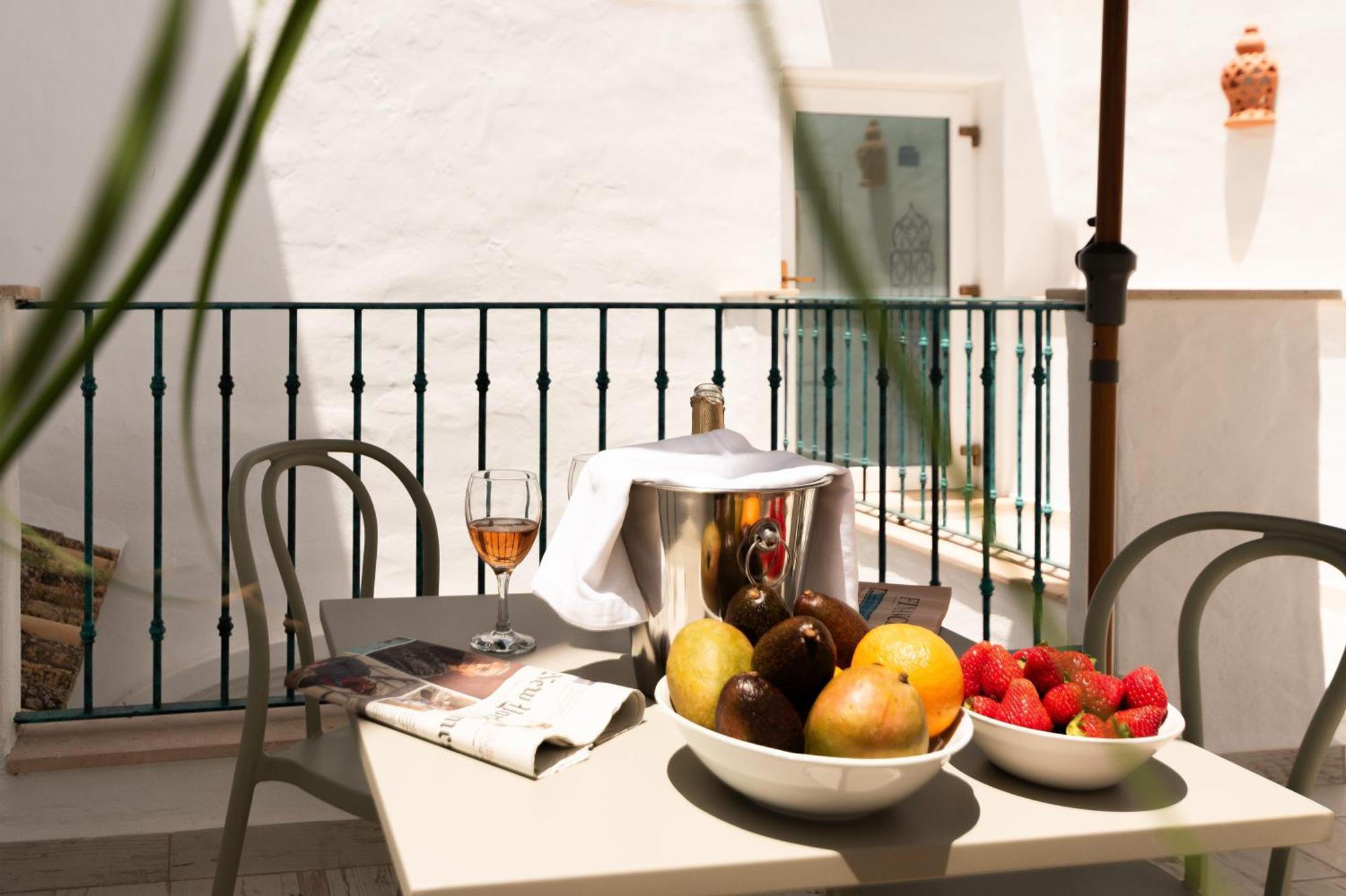 Casa Esmeralda - Luxury Boutique Apartments Old Town Estepona Bagian luar foto